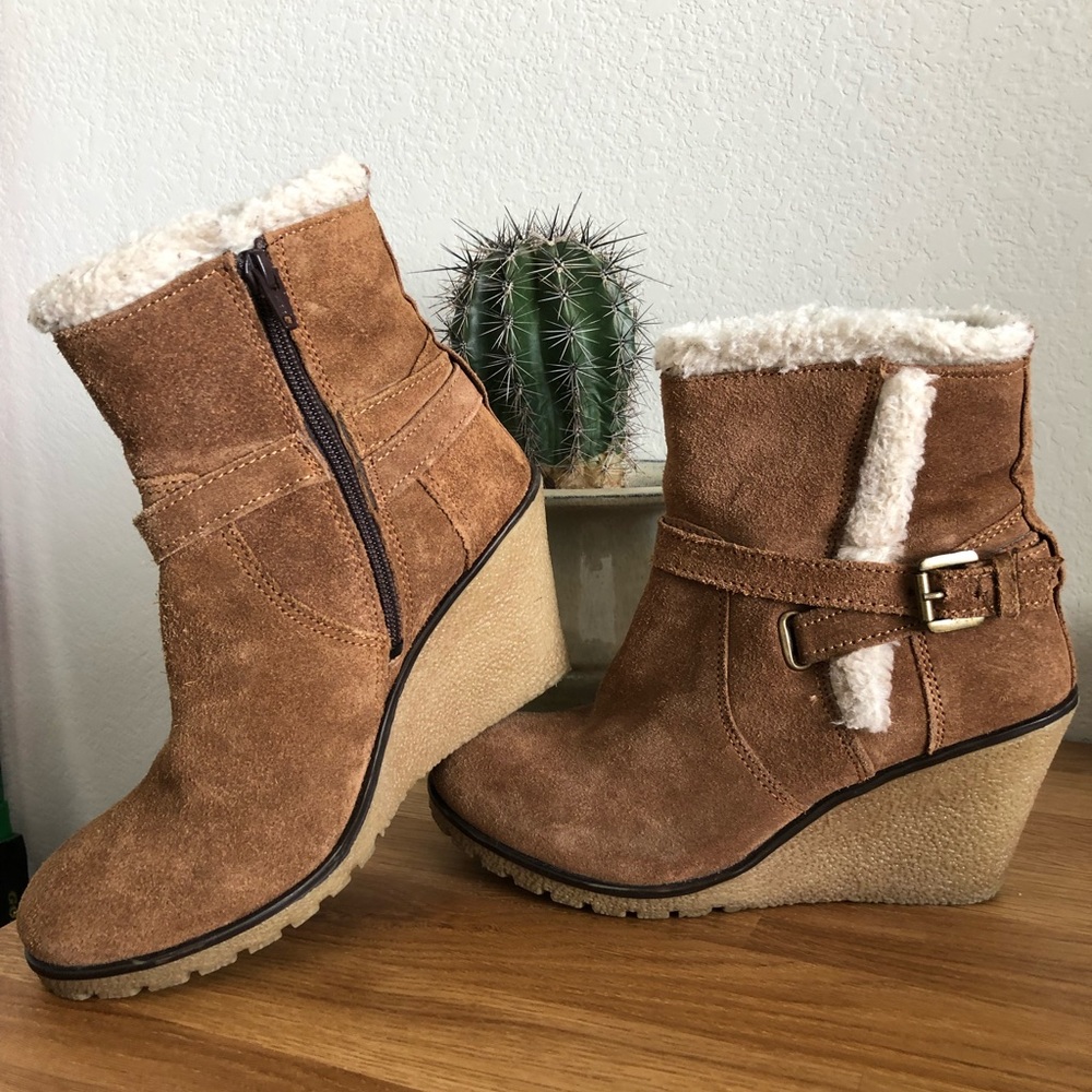 Sketchers Faux Sherpa Lined Bootie Wedges